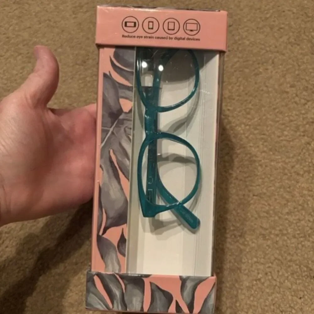 Carter’s Youth Bluelight Glasses Set Of 3 Frames 3 Pouches *New*